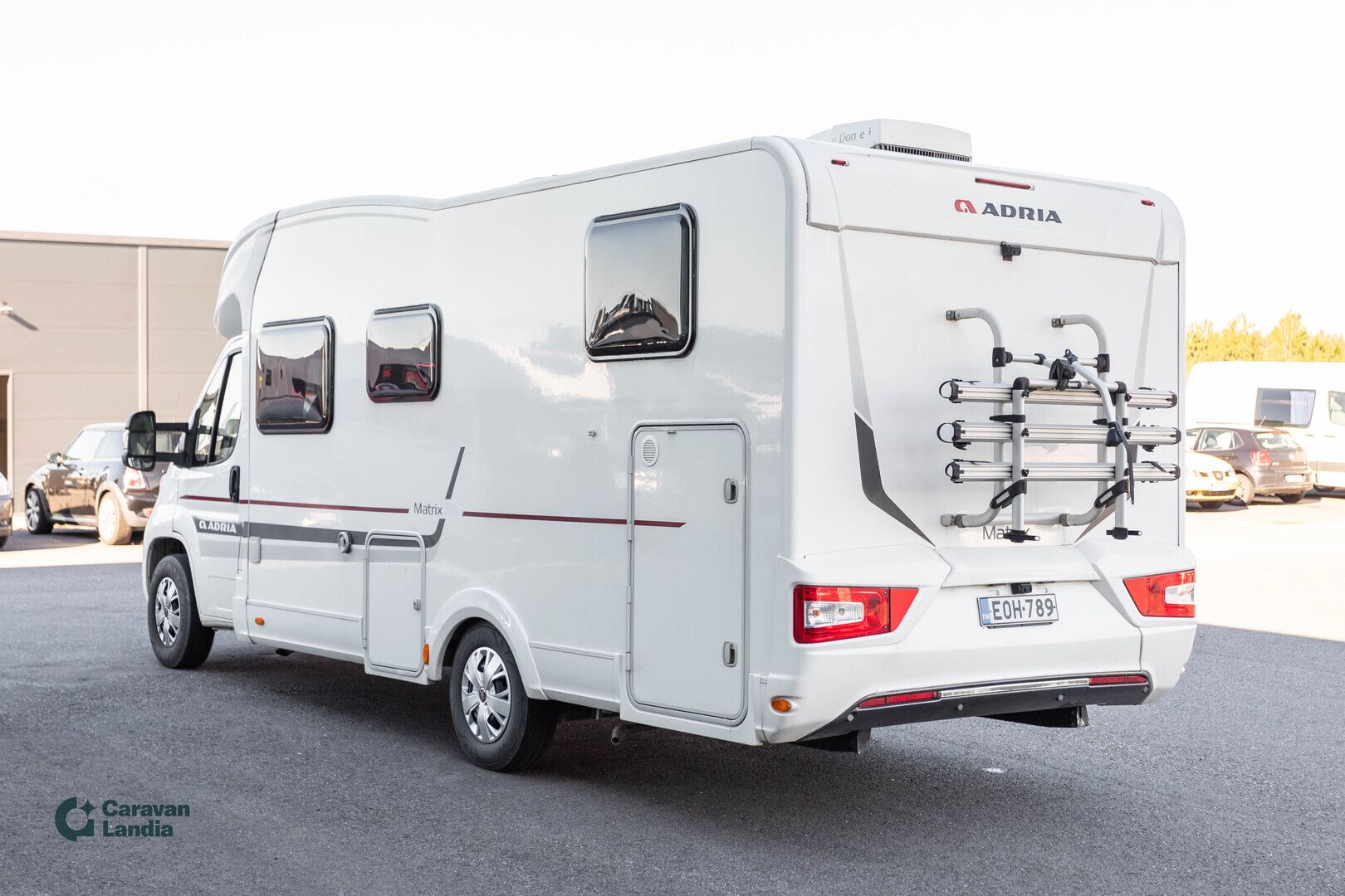 Adria Matrix 670 SL Axess 2.0 BlueHDi 130hv ** TRUMA, ERILLISVUOTEET, SÄHKÖ-HUBBET, 5-HLÖ, B-KORTTI **, kuva 4