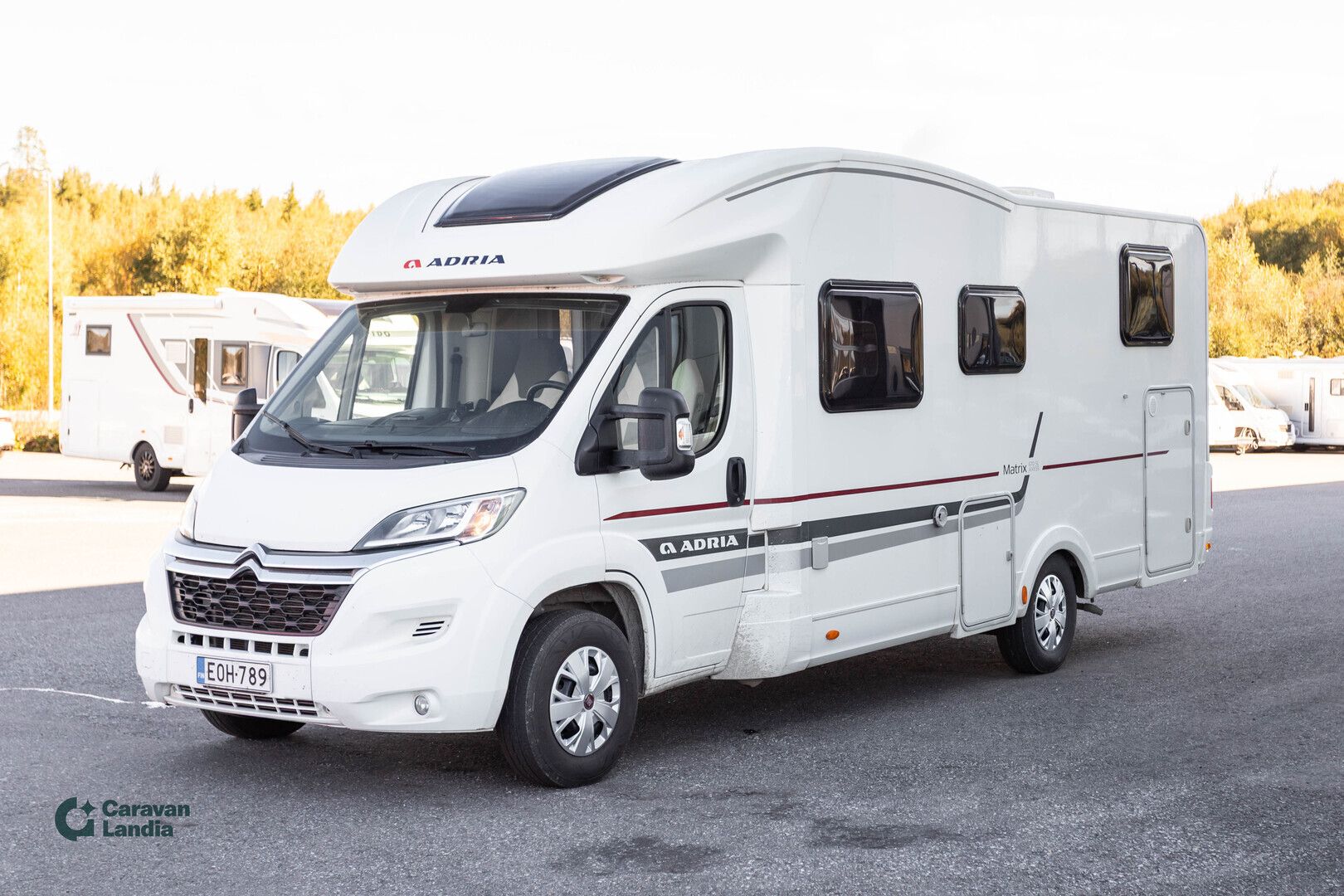 Adria Matrix 670 SL Axess 2.0 BlueHDi 130hv ** TRUMA, ERILLISVUOTEET, SÄHKÖ-HUBBET, 5-HLÖ, B-KORTTI **, kuva 5