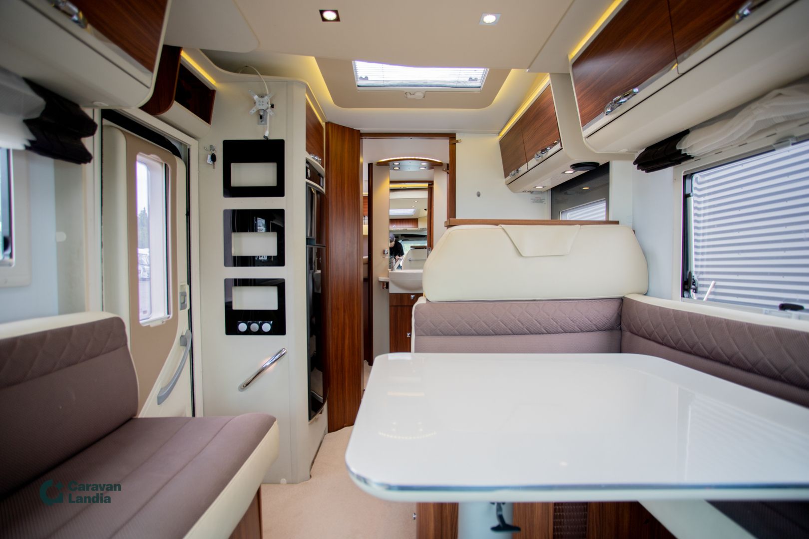Adria Matrix Supreme M 687 SBC 2.2 170hv ** ALDE, SAAREKEVUODE, LASKUVUODE **, kuva 7