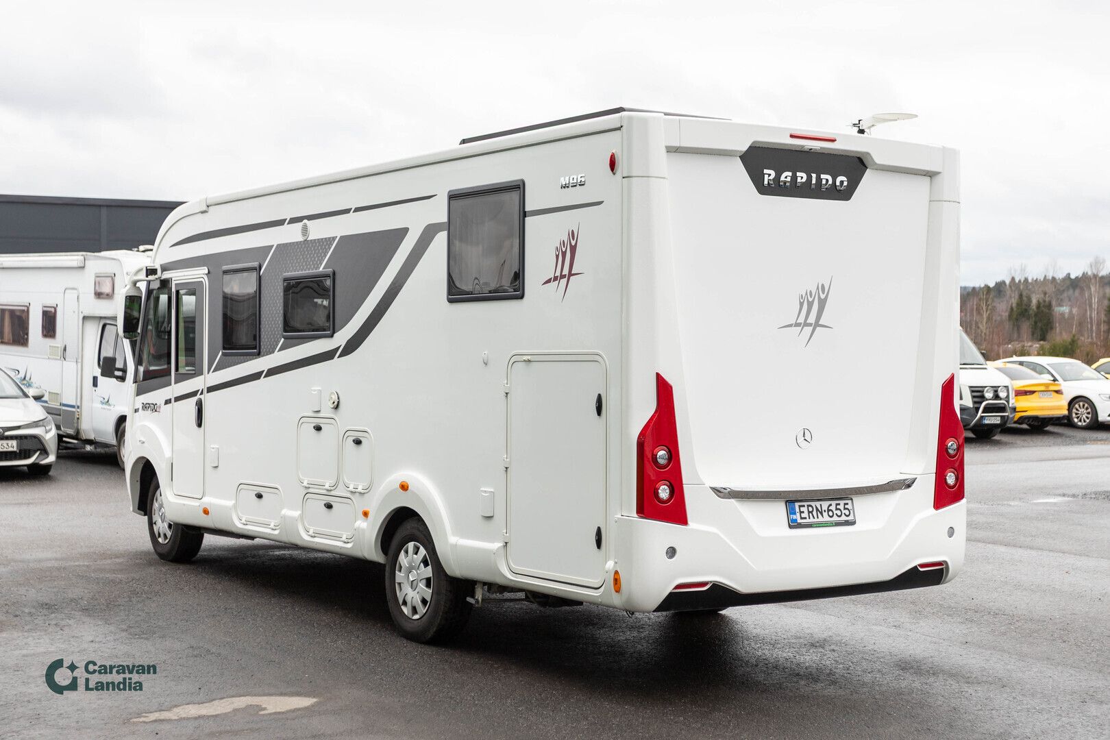 Rapido M96 414 CDI ** TRUMA-SÄHKÖPATRUUNA, SAAREKEVUODE, HUBBET-YLÄVUODE, 2X ILMASTOINTI **, kuva 4