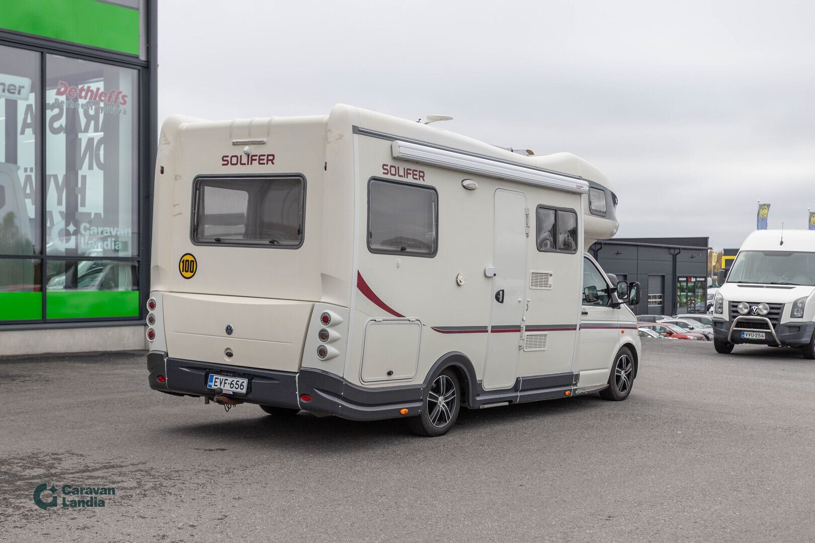 Solifer S-line 2.5 TDi 130 hv ** TRUMA, PARIVUODE, AURINKOPANEELI, VETOKOUKKU **, kuva 3