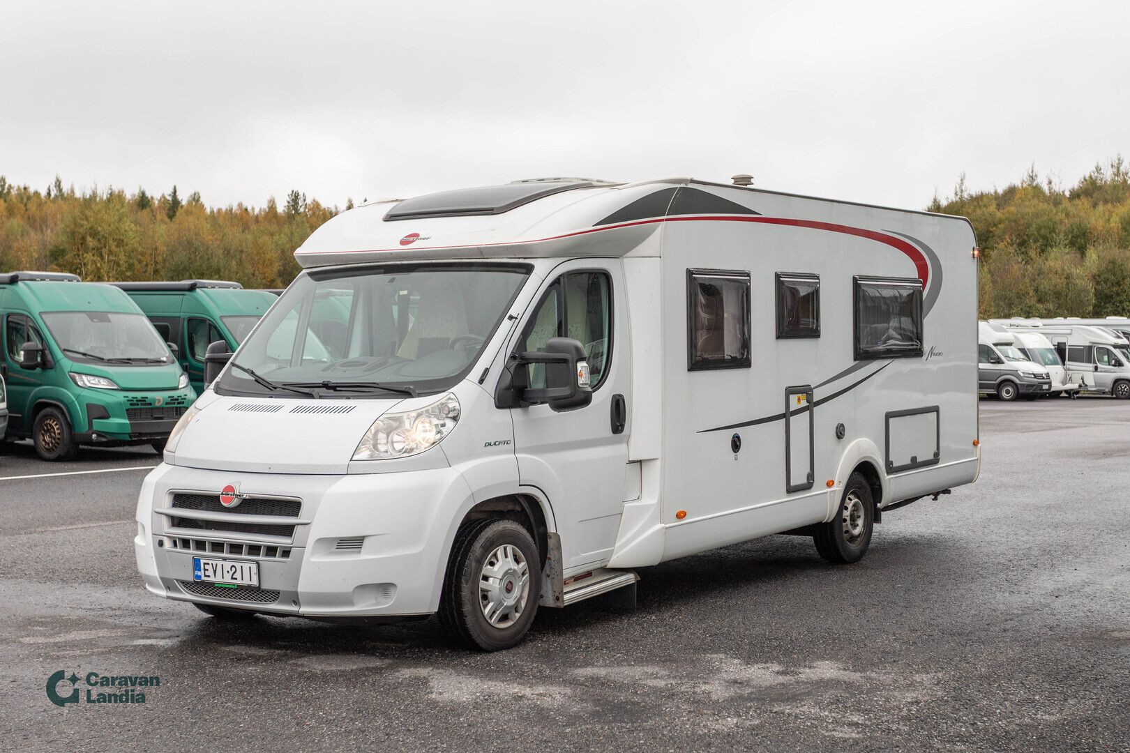 Burstner Nexxo T 720 2.3 Mjet 130hv ** TRUMA-SÄHKÖPATRUUNA, ERILLISVUOTEET, TAKA-WC, MARKIISI **, kuva 5