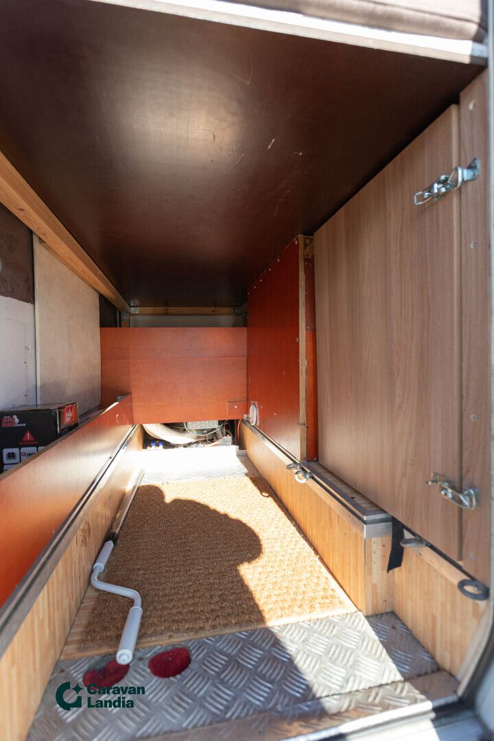 Hymer Exsis-i 512 130hv ** AURINKOPANEELI, MARKIISI, INVERTTERI **, kuva 15