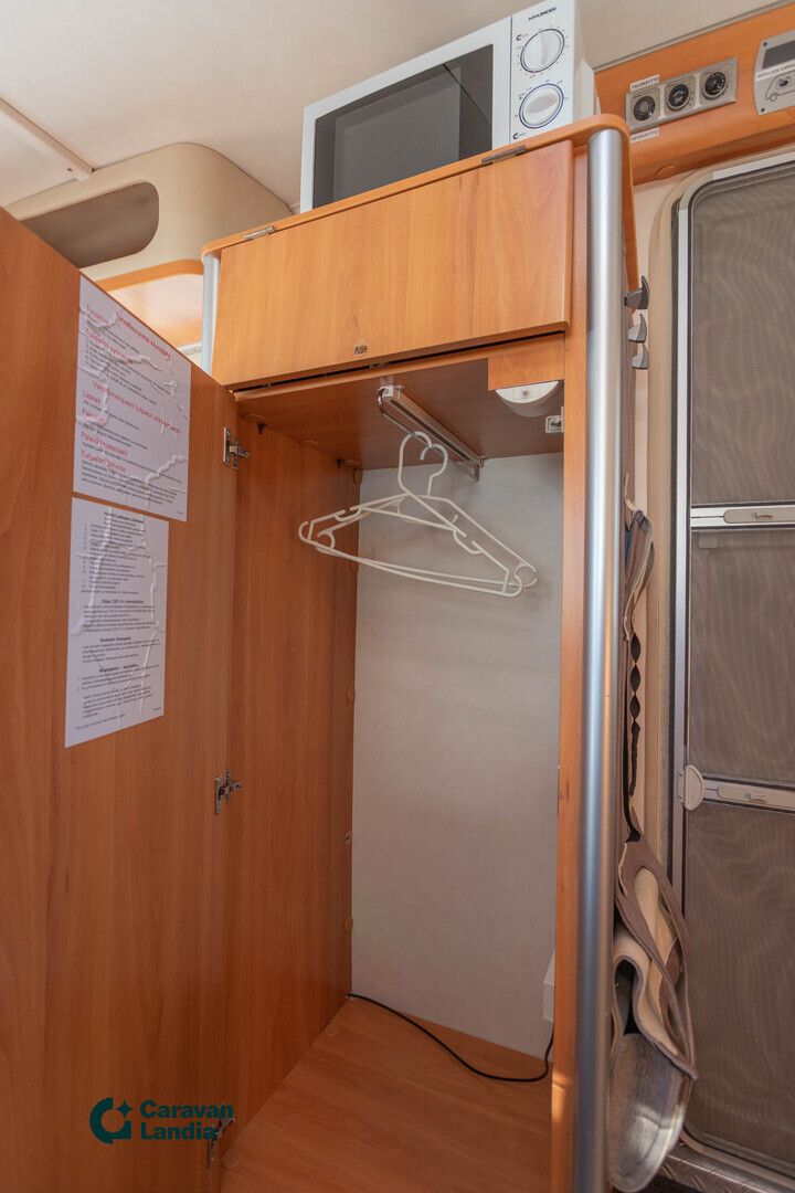 Hymer Exsis-i 512 130hv ** AURINKOPANEELI, MARKIISI, INVERTTERI **, kuva 20