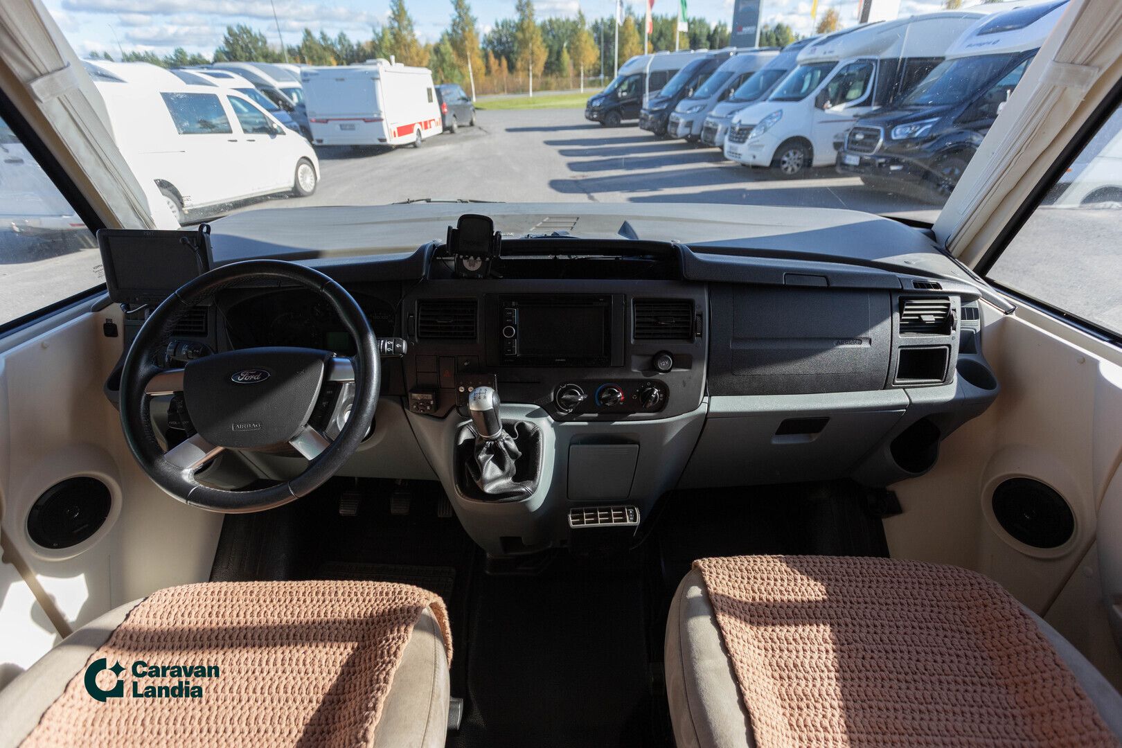 Hymer Exsis-i 512 130hv ** AURINKOPANEELI, MARKIISI, INVERTTERI **, kuva 6