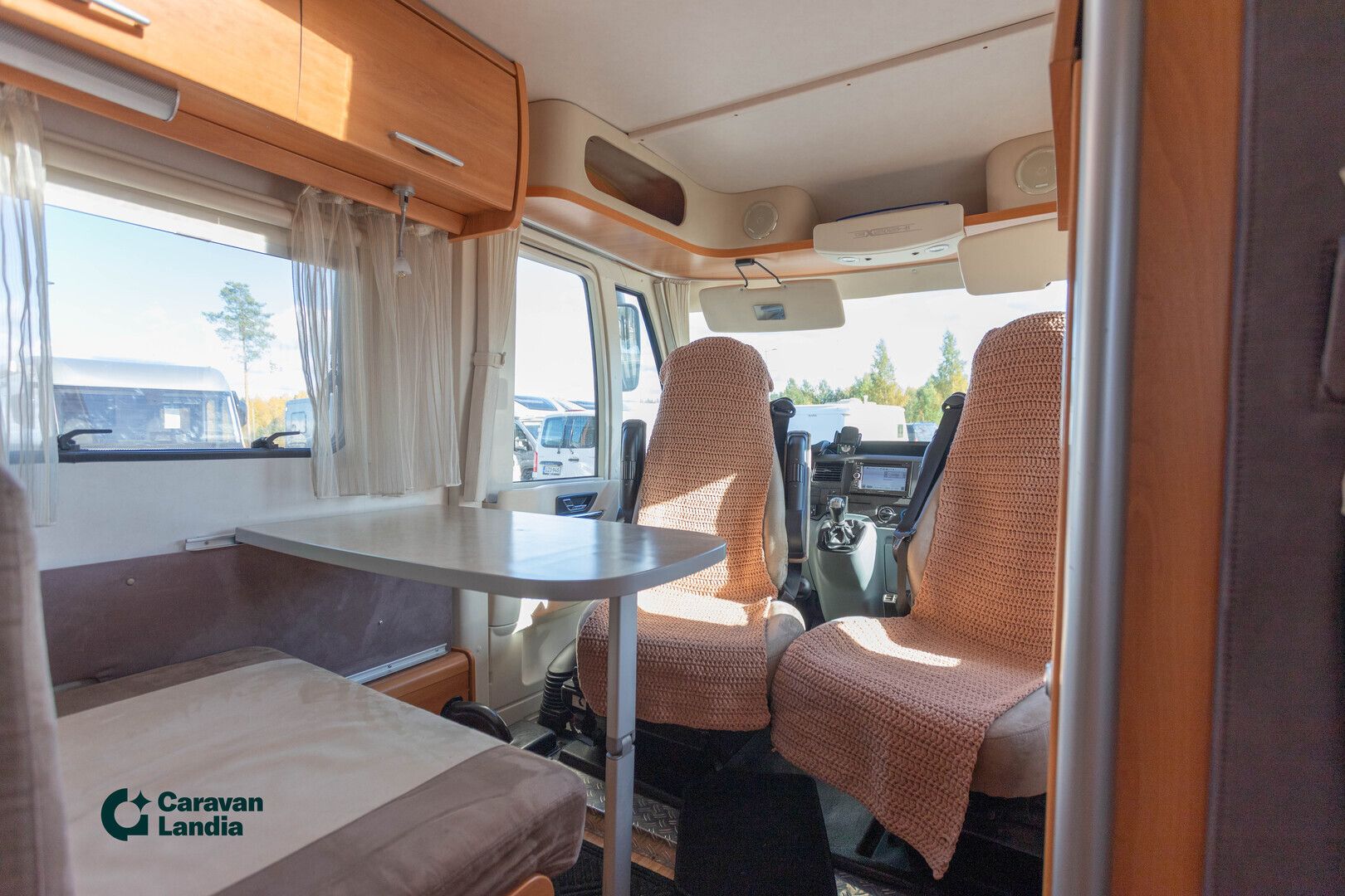 Hymer Exsis-i 512 130hv ** AURINKOPANEELI, MARKIISI, INVERTTERI **, kuva 9