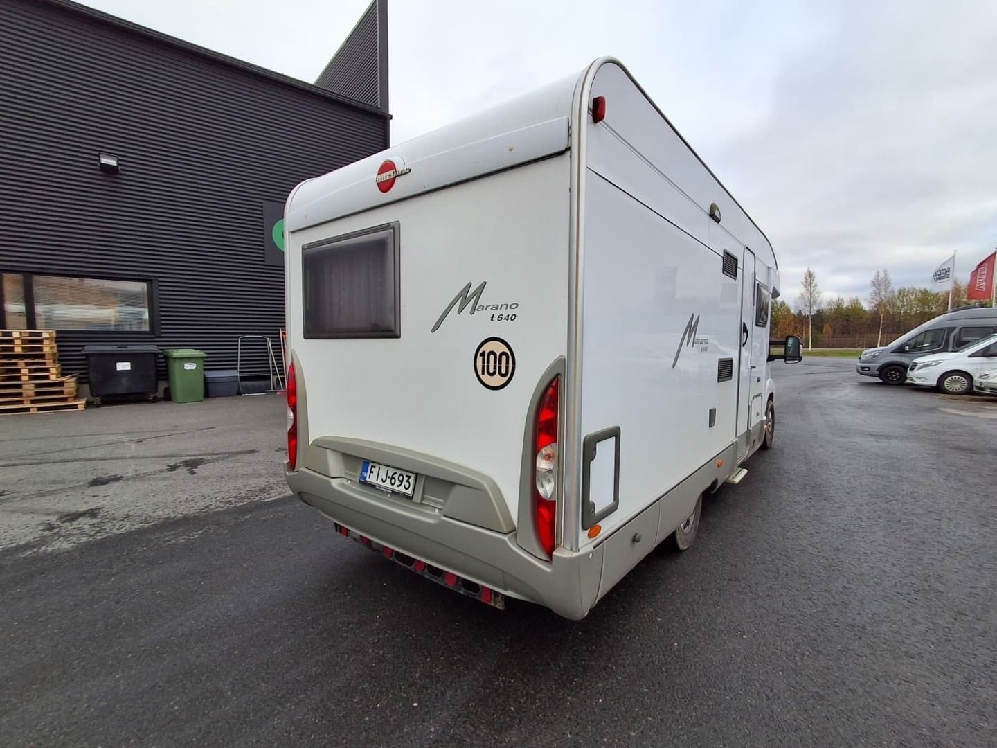 Burstner T640 MARANO 3.0 JTD 160hv **JUURI TULLUT, TRUMA,SÄHKÖPATRUUNA,PITKITTÄINEN PARIVUODE**, kuva 3