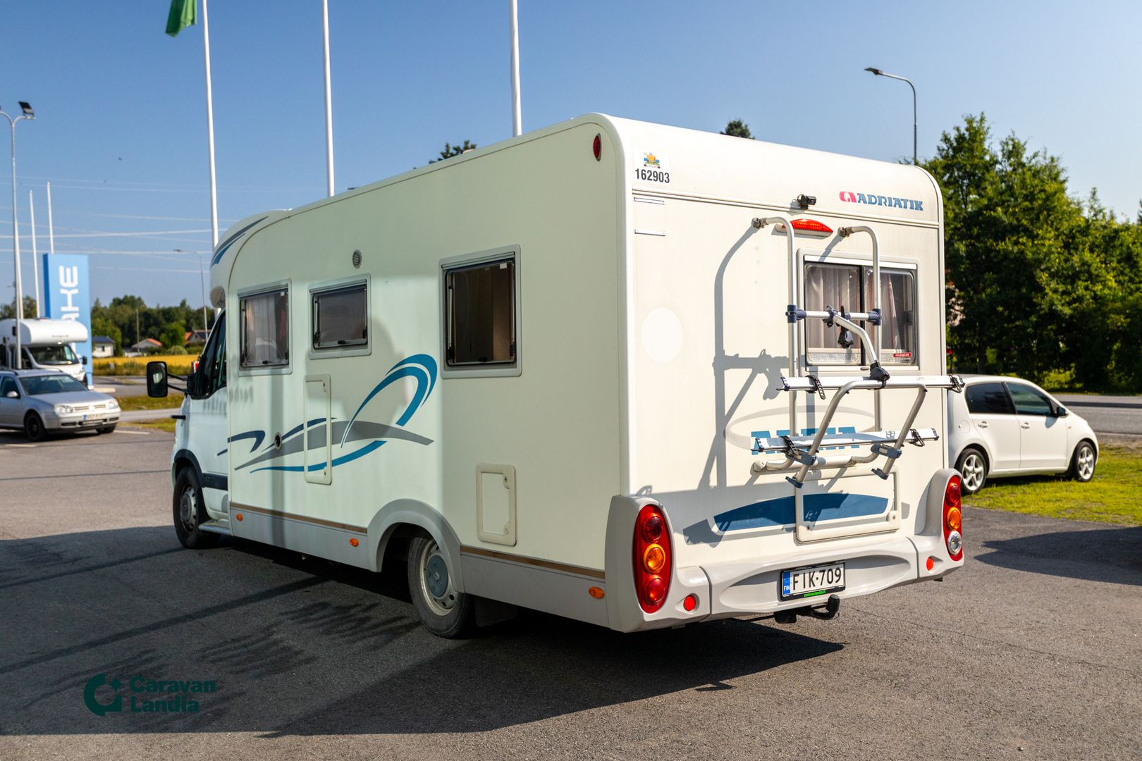 Adria Izola S687 SP 2.5 dCi 150hv ** TRUMA (KAASU/SÄHKÖ), PITKITTÄINEN-PARIVUODE, OHJAAMOILMASTOINTI **, kuva 4