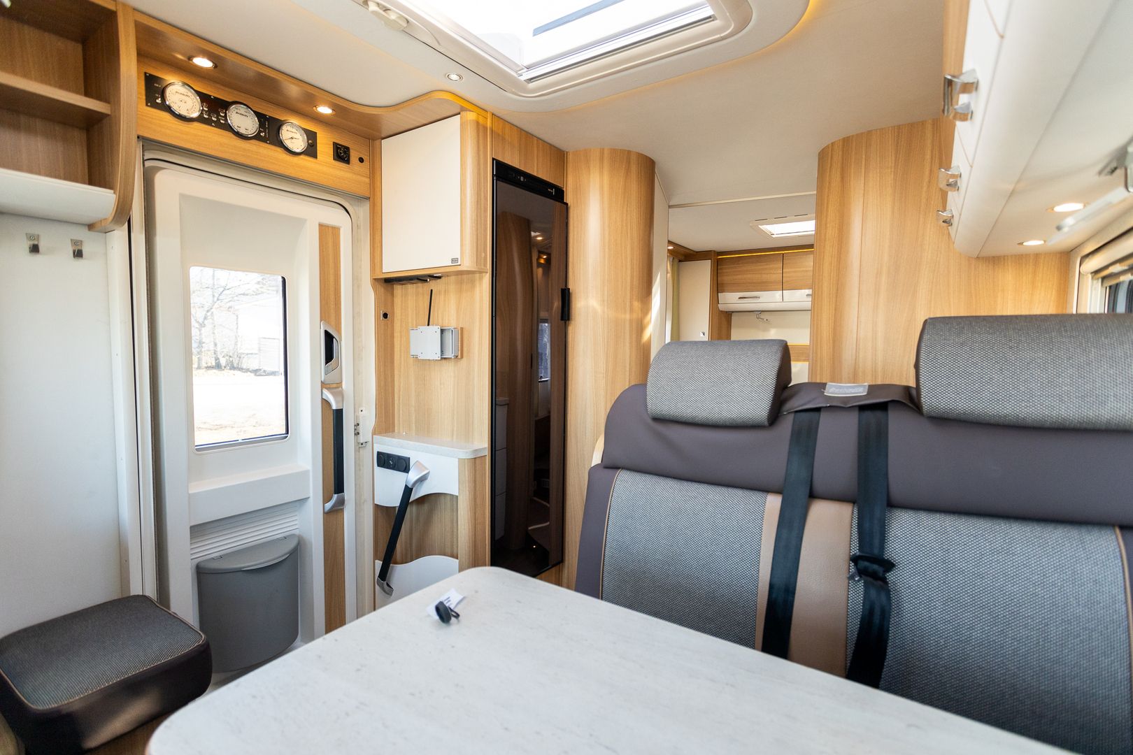 Dethleffs Advantage I 6651 2.3 Mjet 150hv ** TRUMA, SAAREKEVUODE, HUBBET LASKUVUODE **, kuva 12