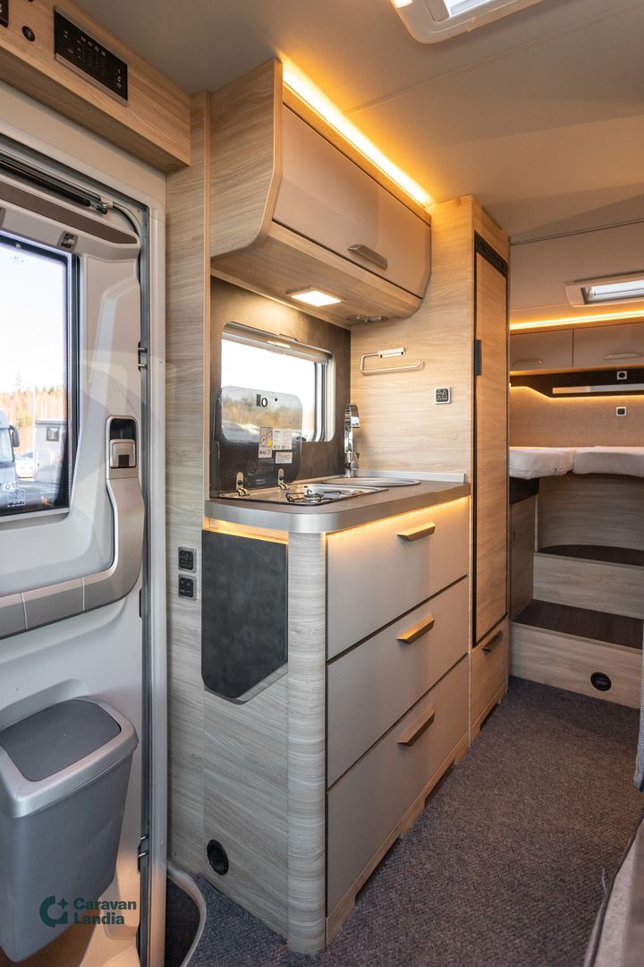 Knaus Van TI Plus 650 MEG Platinum Selection ** TRUMA-SÄHKÖPATRUUNA, ERILLISVUOTEET, AURINKOPANEELI, NELIVETO, AUTOMAATTI **, kuva 11