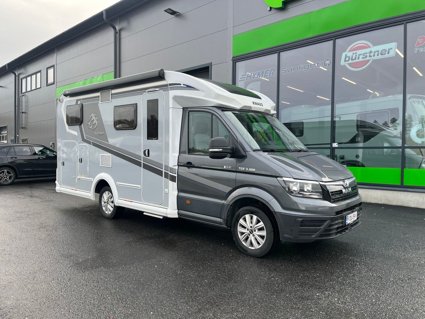 Knaus Platinum 650 TI 4x4 ** JUURI TULLUT, TRUMA-SÄHKÖPATRUUNA, AURINKOPANEELI, 180hv **, kuva 1