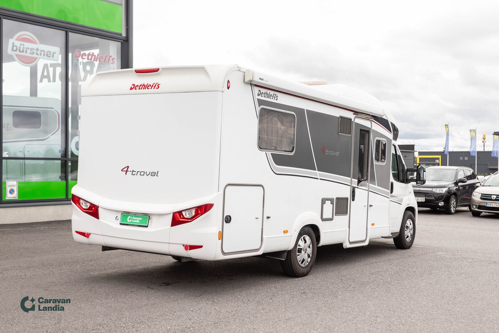 Dethleffs 4-Travel T 7156 2.3 Mjet 150hv ** TRUMA, SAAREKEVUODE+LEVEÄ LASKUVUODE, TODELLA NÄYTTÄVÄ **, kuva 3