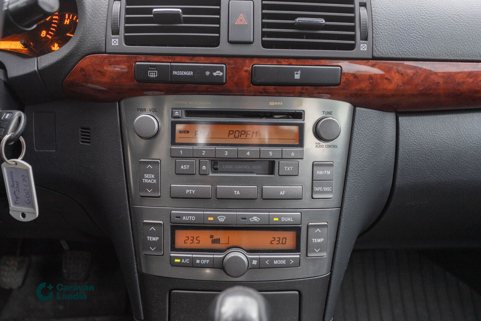 Toyota Avensis 1.8 VVT-i Linea ** SUOMI-AUTO, VETOKOUKKU, AUTOMAATTINEN ILMASTOINTI **, kuva 10