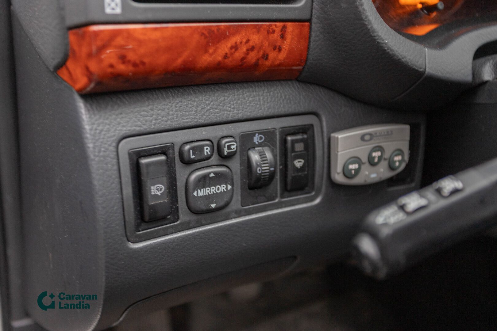 Toyota Avensis 1.8 VVT-i Linea ** SUOMI-AUTO, VETOKOUKKU, AUTOMAATTINEN ILMASTOINTI **, kuva 13