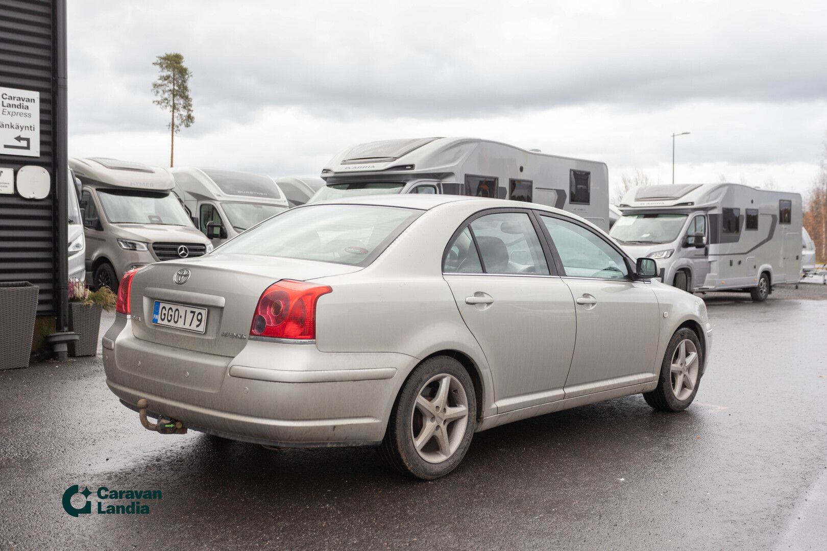 Toyota Avensis 1.8 VVT-i Linea ** SUOMI-AUTO, VETOKOUKKU, AUTOMAATTINEN ILMASTOINTI **, kuva 3