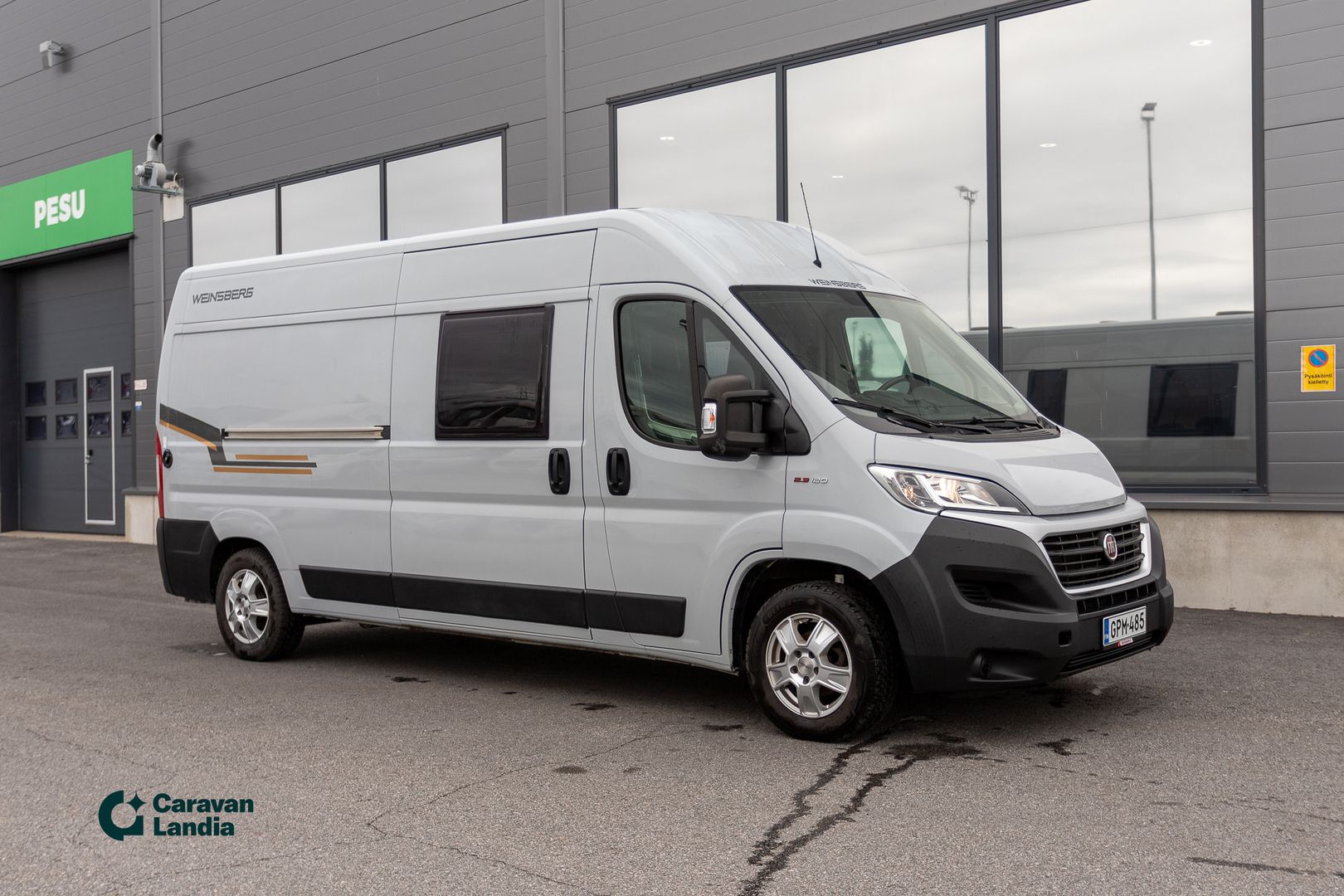 Weinsberg Carabus 600K 2.3 Mjet 120hv ** TRUMA, KERROSVUODE, MAKUUPAIKAT NELJÄLLE **, kuva 1