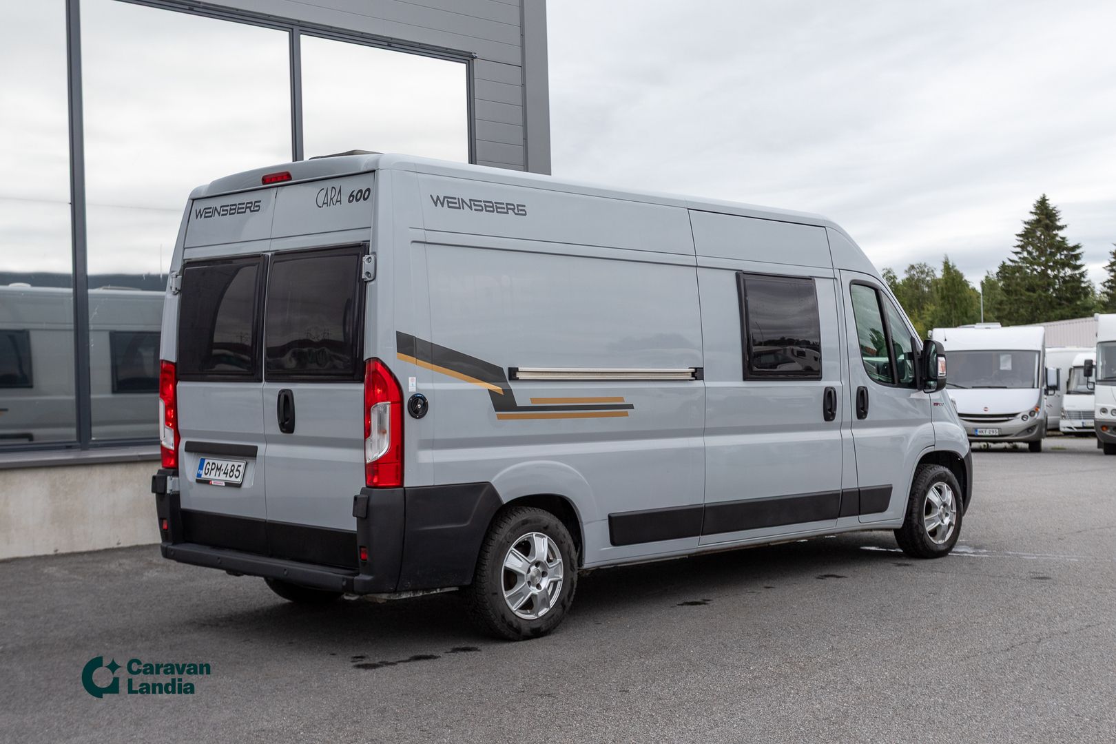 Weinsberg Carabus 600K 2.3 Mjet 120hv ** TRUMA, KERROSVUODE, MAKUUPAIKAT NELJÄLLE **, kuva 3