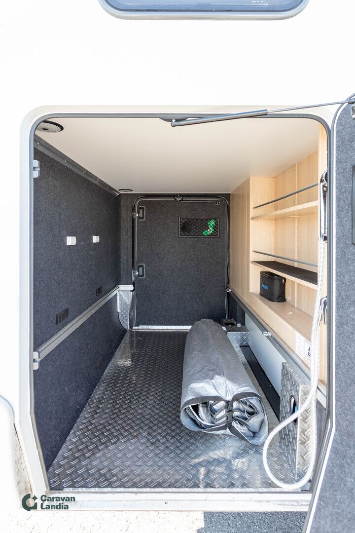 Hymer B-ModernComfort I 580 417 CDI 170hv **ALDE, ERILLISVUOTEET, AUTOMAATTI, TALVIPAKETTI**, kuva 23