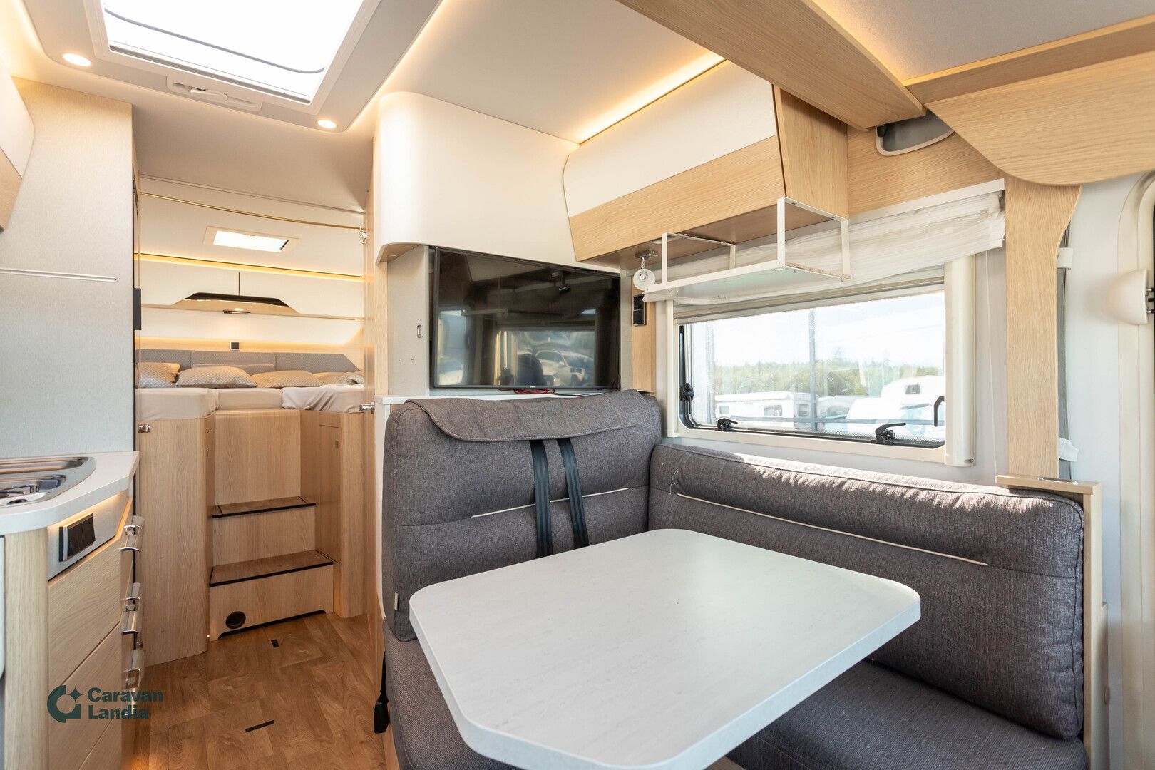 Hymer B-ModernComfort I 580 417 CDI 170hv **ALDE, ERILLISVUOTEET, AUTOMAATTI, TALVIPAKETTI**, kuva 9