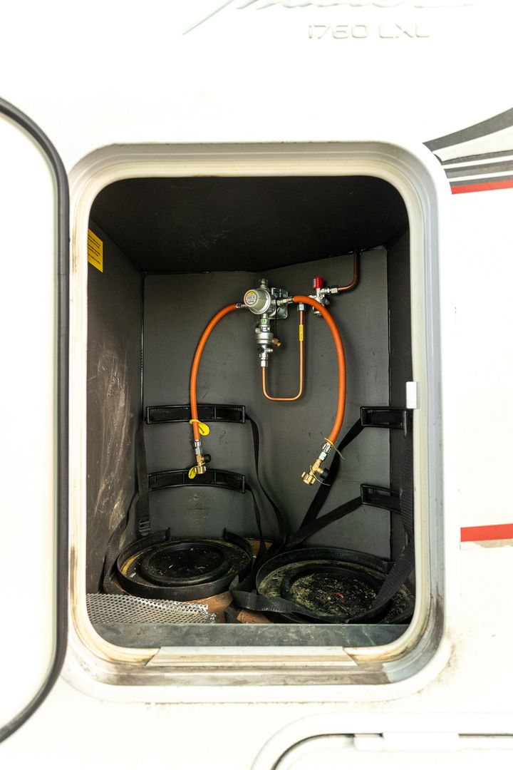 Kabe Travel Master i 760 LXL 2.3 Mjet 150hv ** WEBASTO, ALDE (KAASU/SÄHKÖ), HUBBET LASKUVUODE, HUIPPUVARUSTEET **, kuva 38