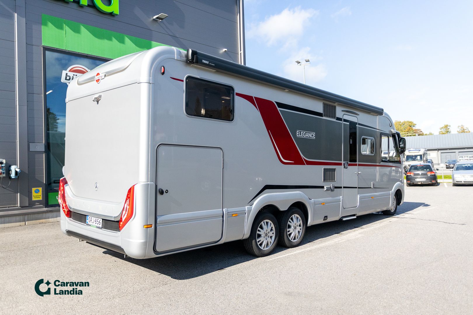 Burstner Elegance i 910G 417CDI 170hv ** OMAVARAISUUSPAKETTI, ALDE & TALVIPAKETTI, ERILLISVUOTEET **, kuva 3