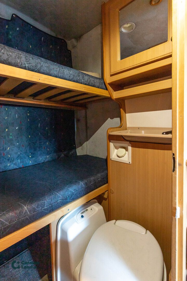 Casa Car Boxer 2.8 HDi 130 hv ** WEBASTO-KESKUSLÄMMITYS, KERROSVUODE, PITKÄ SOHVA, VETOKOUKKU **, kuva 15