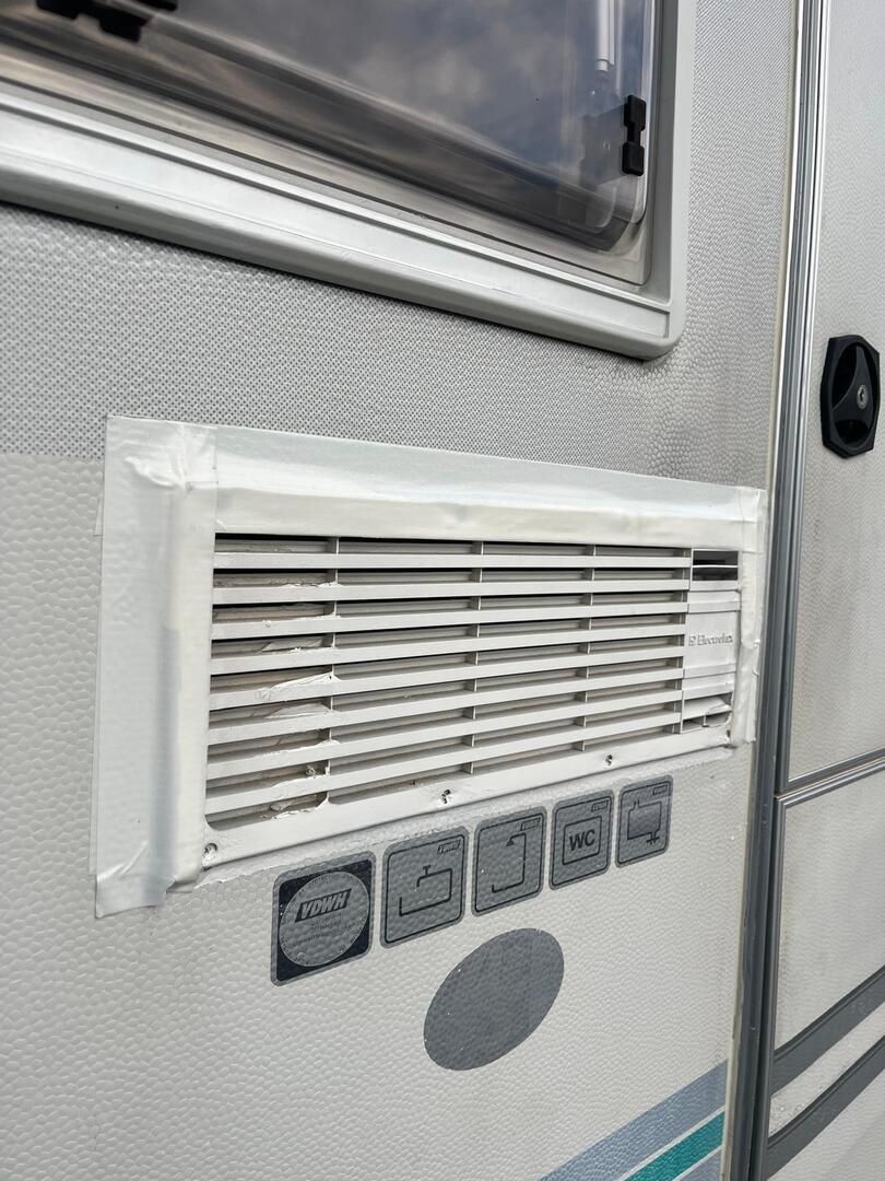 Weinsberg Meteor 290 1.9 82hv ** TRUMA, PYÖRÄTELINE, MARKIISI **, kuva 24