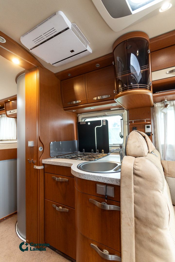 Hymer B 678 3.0 Mjet 160hv ** AUTOMAATTI, ERILLISVUOTEET, HUIPPUVARUSTELU **, kuva 12