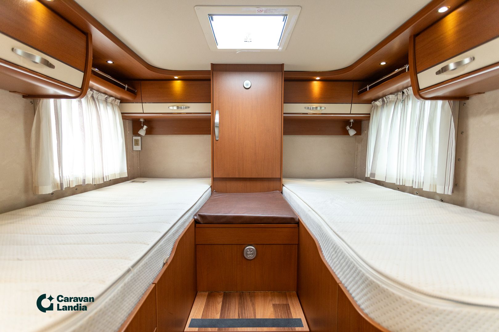 Hymer B 678 3.0 Mjet 160hv ** AUTOMAATTI, ERILLISVUOTEET, HUIPPUVARUSTELU **, kuva 21