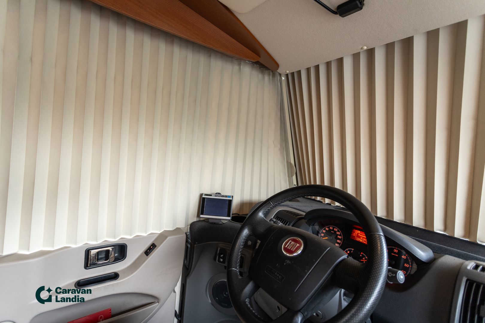 Hymer B 678 3.0 Mjet 160hv ** AUTOMAATTI, ERILLISVUOTEET, HUIPPUVARUSTELU **, kuva 23
