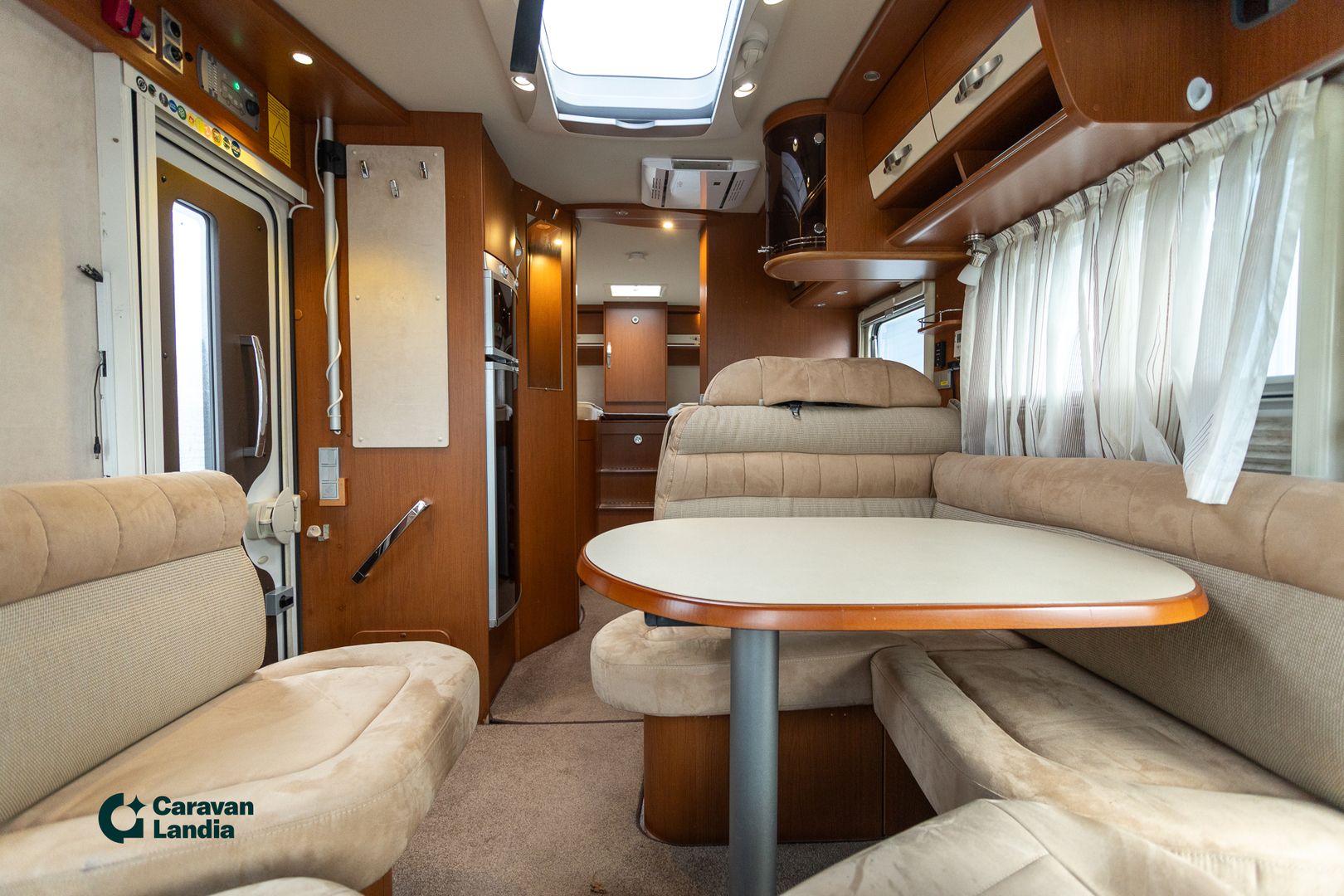 Hymer B 678 3.0 Mjet 160hv ** AUTOMAATTI, ERILLISVUOTEET, HUIPPUVARUSTELU **, kuva 8