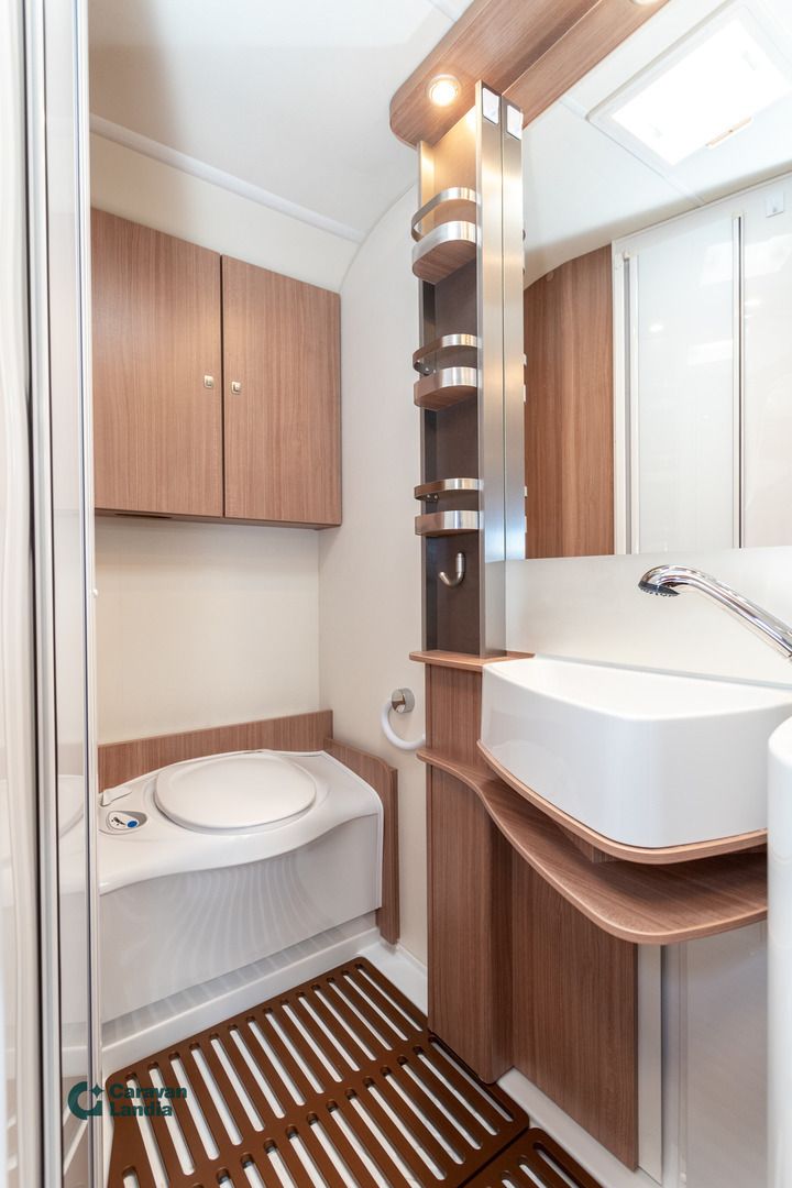 Knaus SkyTi 650 MF Silver Selection 2.3 Mjet 130hv ** ALDE, 2xILMASTOINTI, PITKITTÄINEN-PARIVUODE **, kuva 13