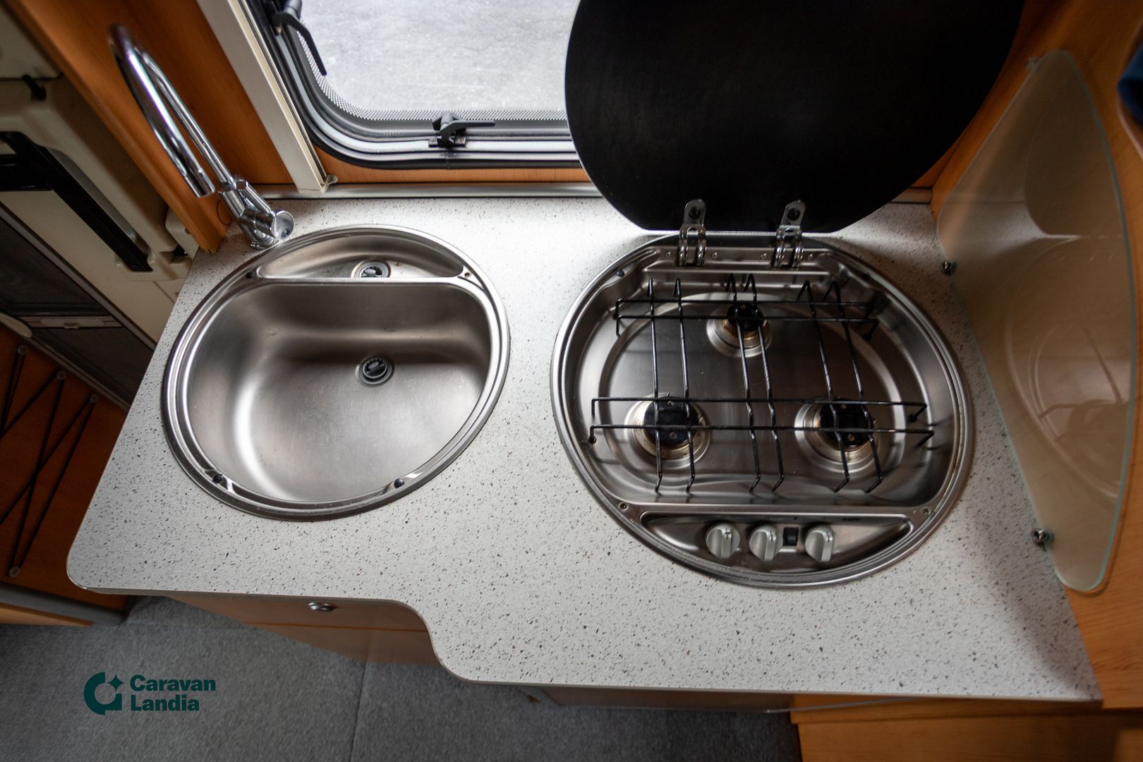 Hymer Van 522 2.0 TDCi 125hv ** TRUMA, ILMASTOINTI, PARIVUODE**, kuva 11