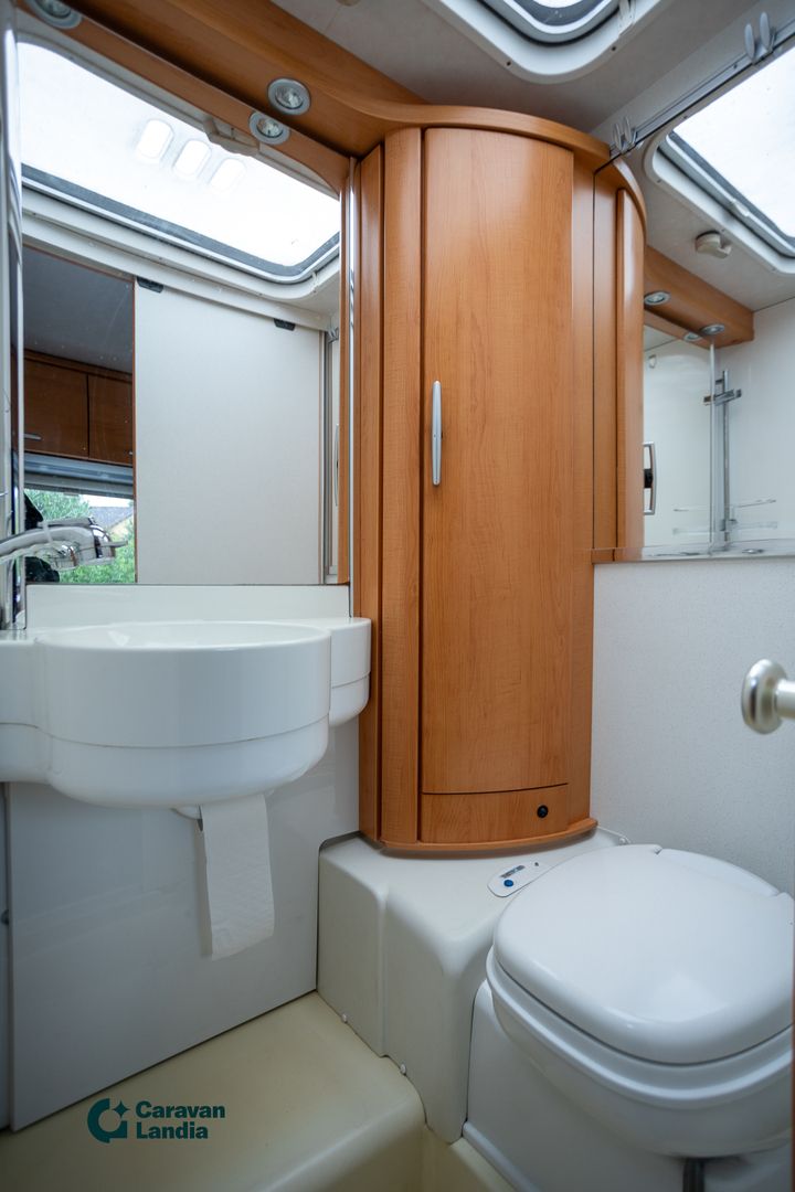 Hymer Van 522 2.0 TDCi 125hv ** TRUMA, ILMASTOINTI, PARIVUODE**, kuva 14