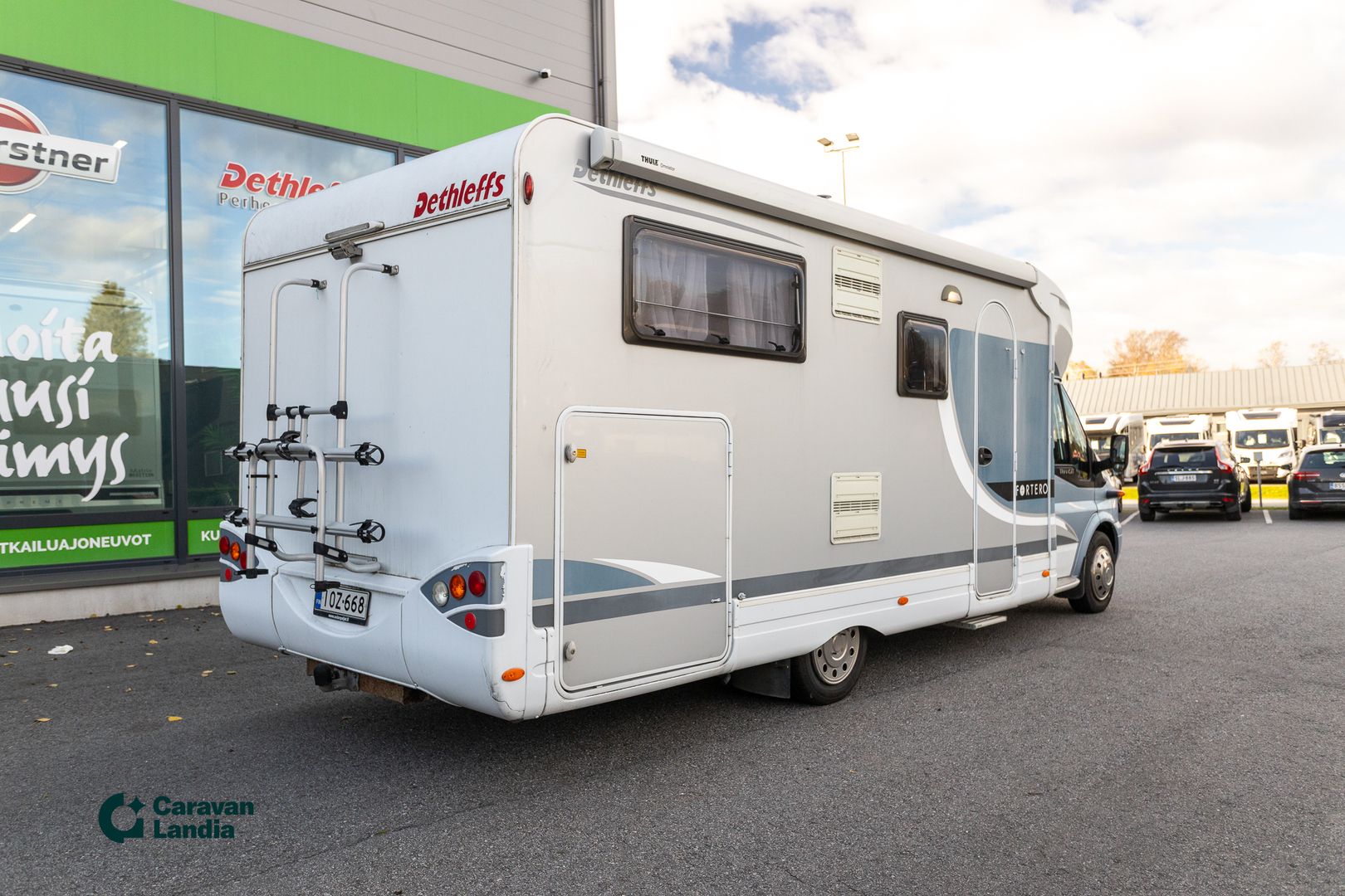 Dethleffs FORTERO H6915 2.4 TDCi 140hv ** ALDE, GENERAATTORI, TAKAVETO PARIPYÖRILLÄ, ERILLISVUOTEET **, kuva 3