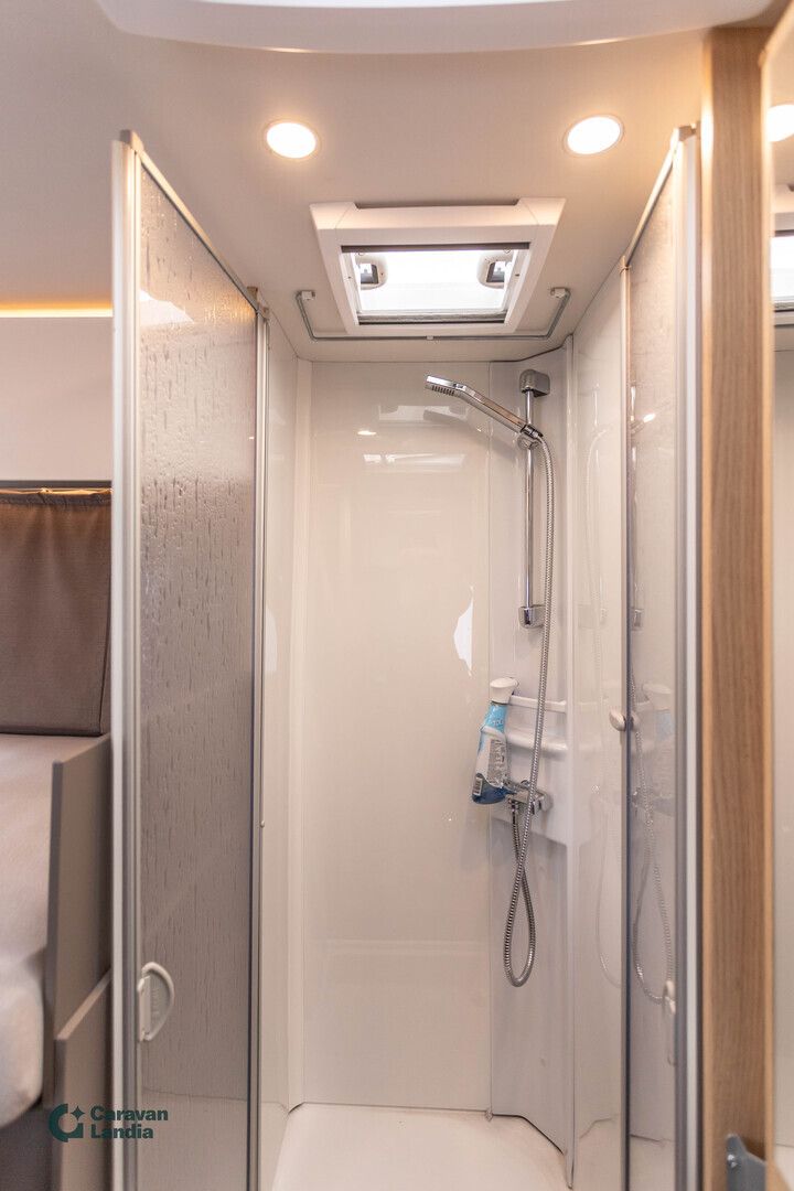 Lmc Tourer Lift H730 2.2 BlueHDi 140hv ** TRUMA, ERILLISVUOTEET, LASKUVUODE **, kuva 16
