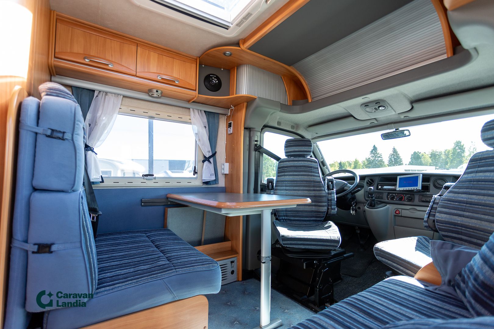 Adria Izola S687 SPG 2.5 dCI 115hv ** TRUMA (KAASU/SÄHKÖ), 2X ILMASTOINTI, VAKKARI **, kuva 9