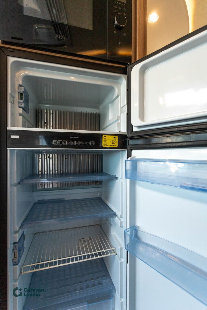 Knaus Sun I 900 LEG 2.3 Mjet 170 HV ** ALDE, ERILLISVUOTEET, HUBBET LASKUVUODE, ILMASTOINTI, AUTOMAATTI **, kuva 16