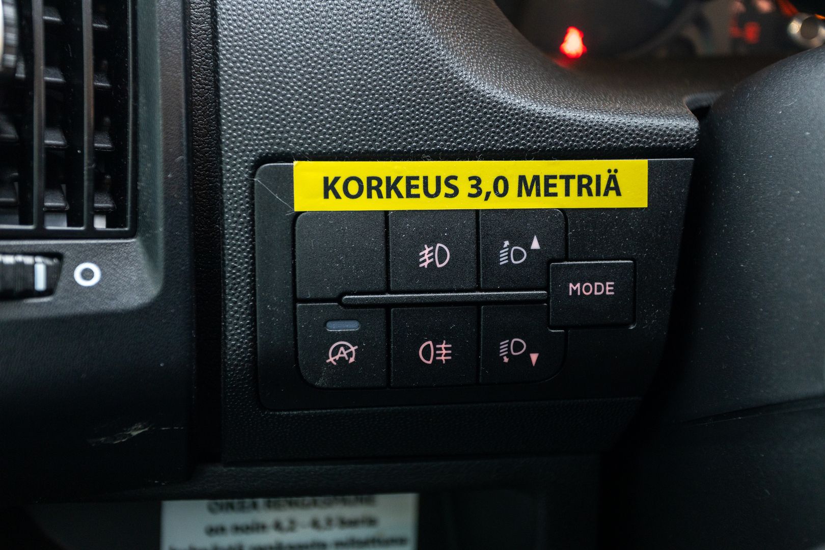 Adria Matrix 670 SL Axess 2.2 BlueHDi 165hv ** SIS. ALV, TRUMA-TALVIPAKETTI, ERILLISVUOTEET, TODELLA SUOSITTU MALLI **, kuva 28