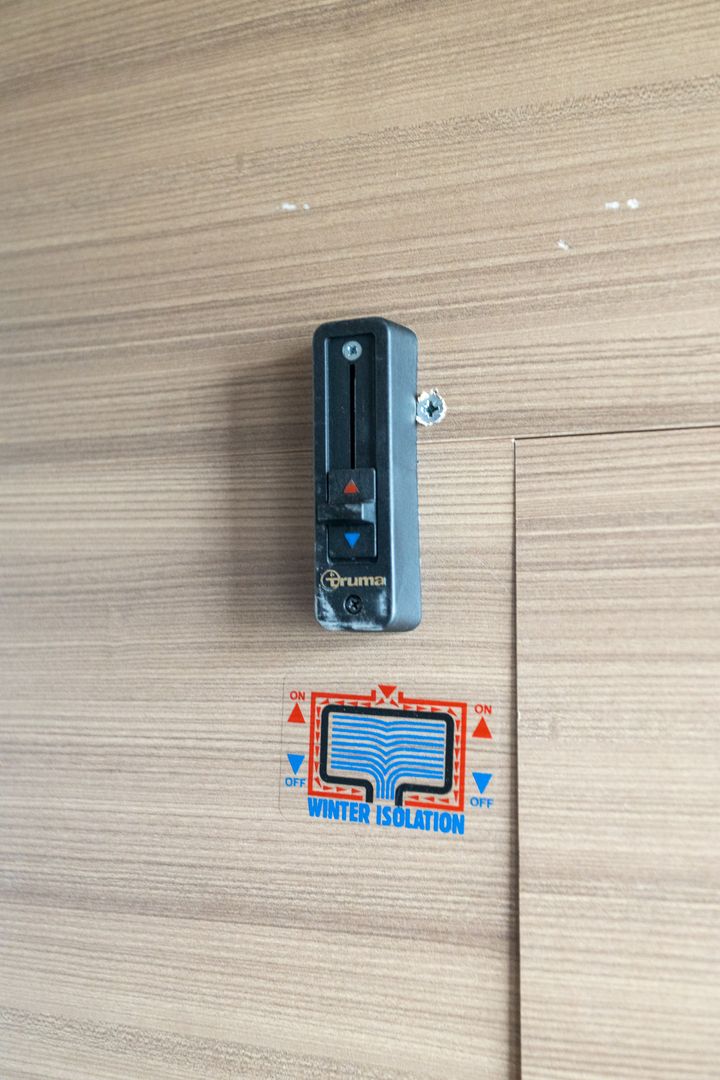 Adria Matrix 670 SL Axess 2.2 BlueHDi 165hv ** SIS. ALV, TRUMA-TALVIPAKETTI, ERILLISVUOTEET, TODELLA SUOSITTU MALLI **, kuva 38