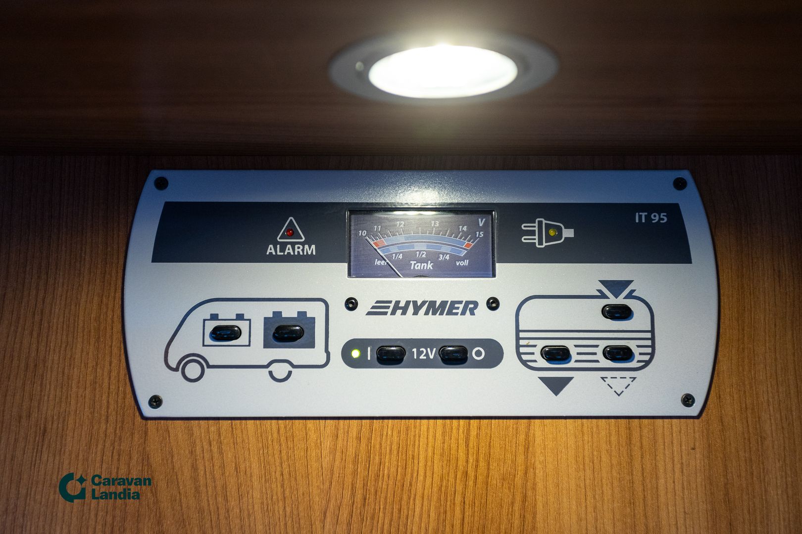 Hymer 653 2.2 TDCi ** OHJAAMO ILMASTOINTI, PARIVUODE, TRUMA**, kuva 25