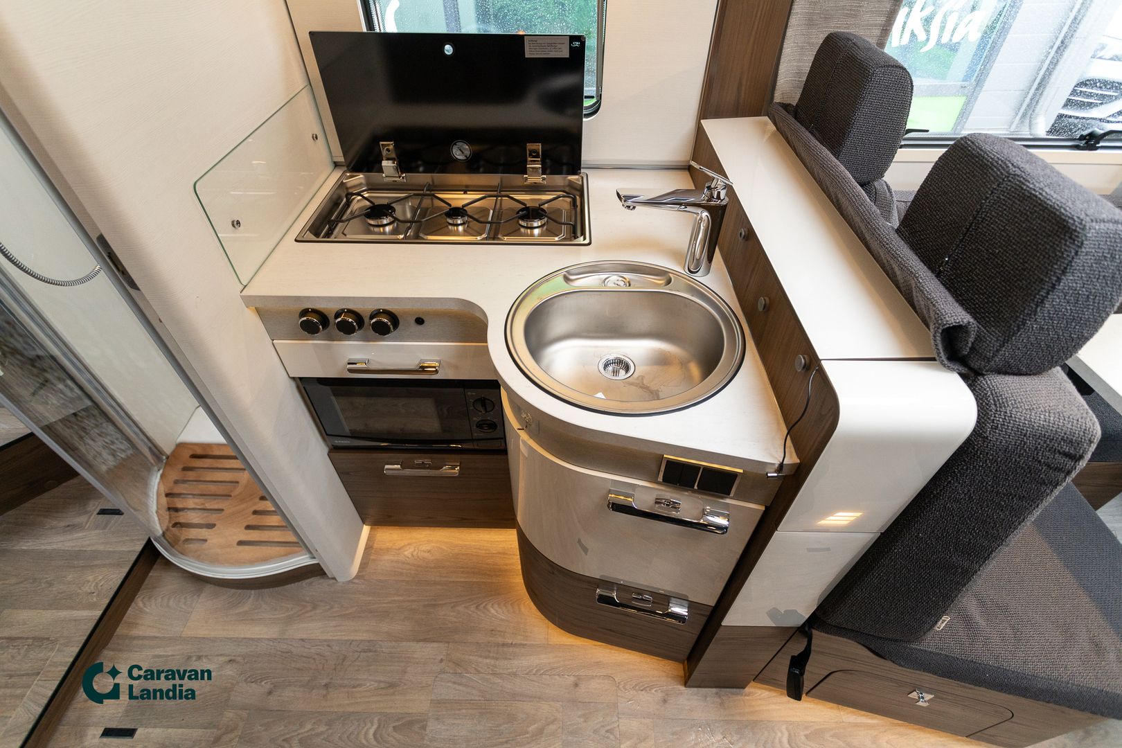 Hymer MasterLine I 790 417 CDI 170hv ** HYDR TUKIJALAT, ALDE-TALVIPAKETTI, SAAREKEVUODE, AJ. VAIN 5 TKM **, kuva 13