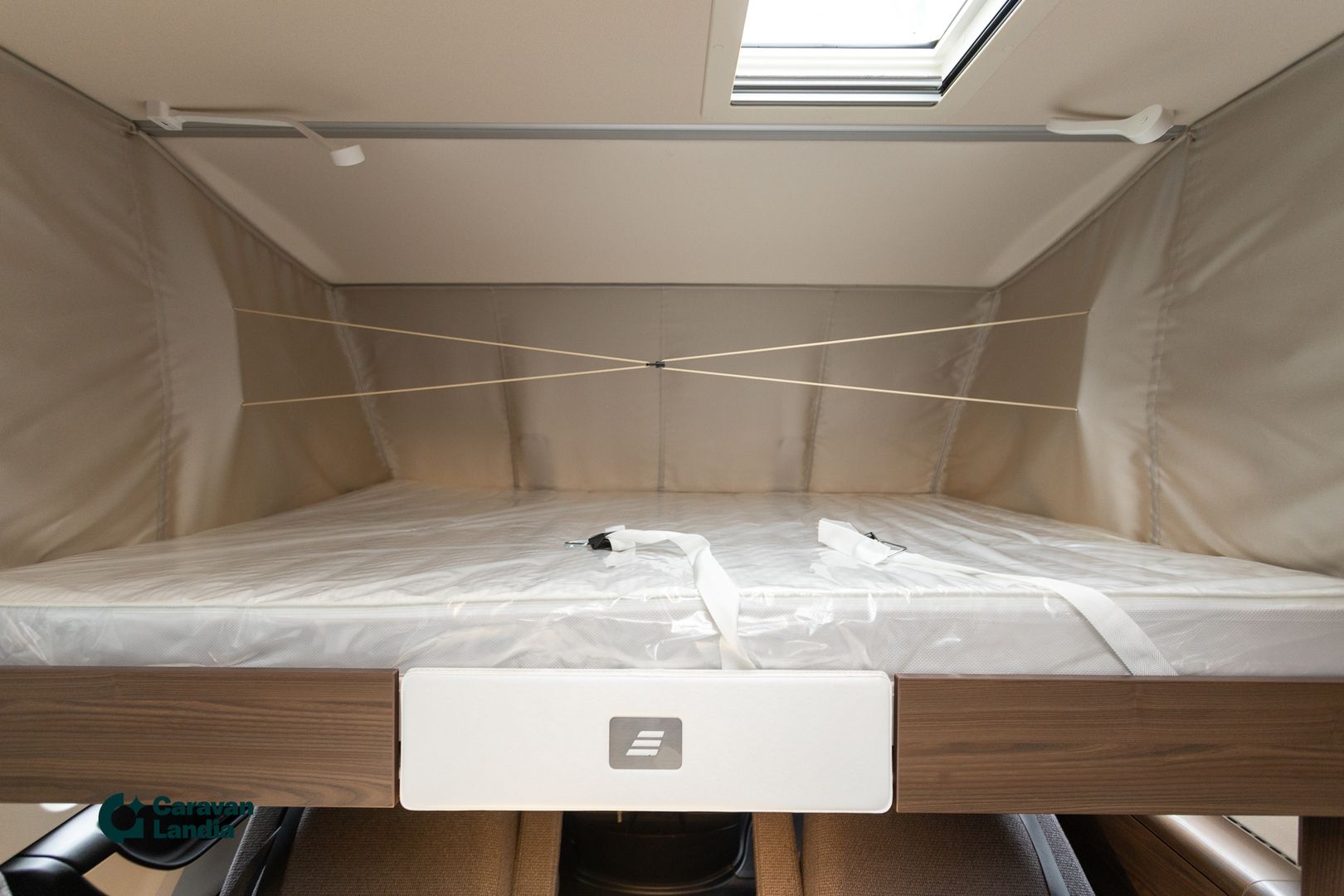 Hymer MasterLine I 790 417 CDI 170hv ** HYDR TUKIJALAT, ALDE-TALVIPAKETTI, SAAREKEVUODE, AJ. VAIN 5 TKM **, kuva 25