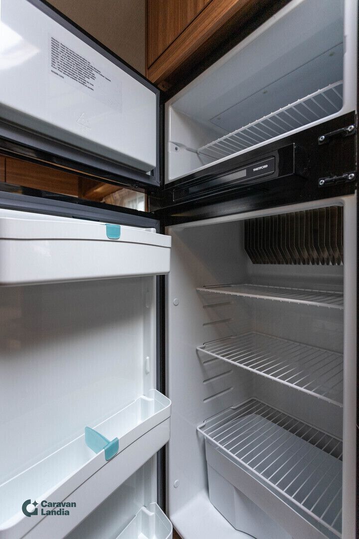 Carado T 448 2.3 Mjet 130hv ** TRUMA, LASKUVUODE, ERILLISVUOTEET, PYÖRÄTELINE **, kuva 13
