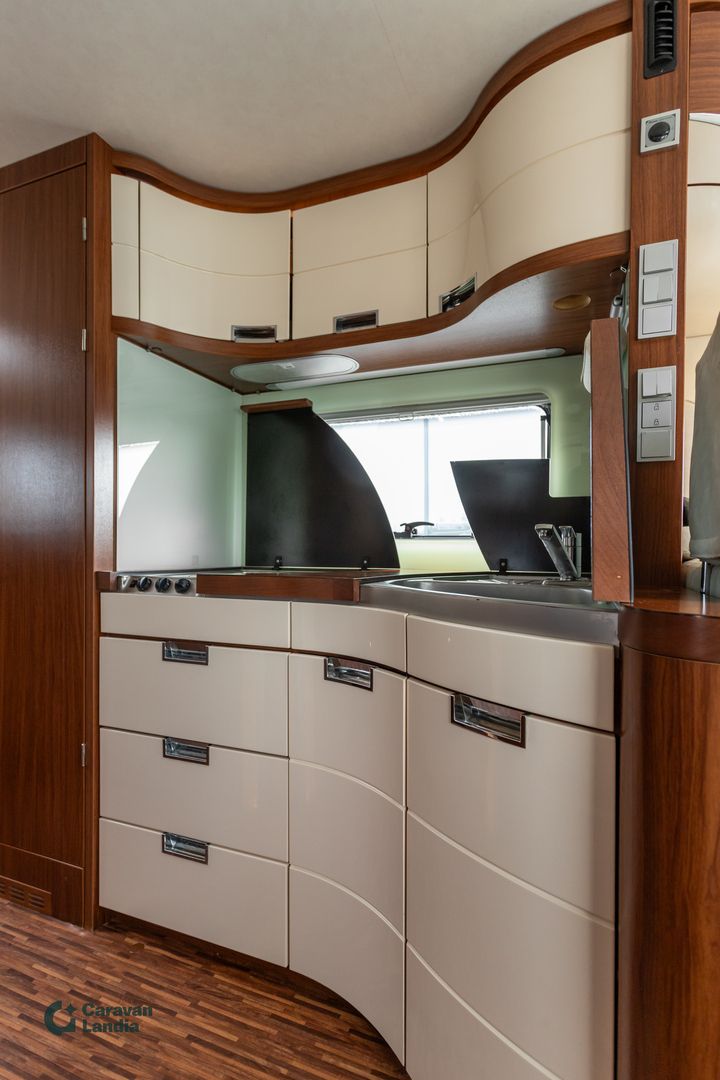 Hymer S 800 515 CDI 150hv ** ALDE, PARIVUODE, AGGREGAATTI, AURINKOPANEELI **, kuva 9