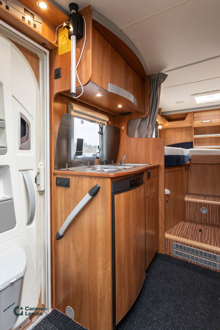 Dethleffs Globebus T 4 130hv **ERILLISVUOTEET, P.KAMERA, MARKIISI, PP-TELINE**, kuva 11