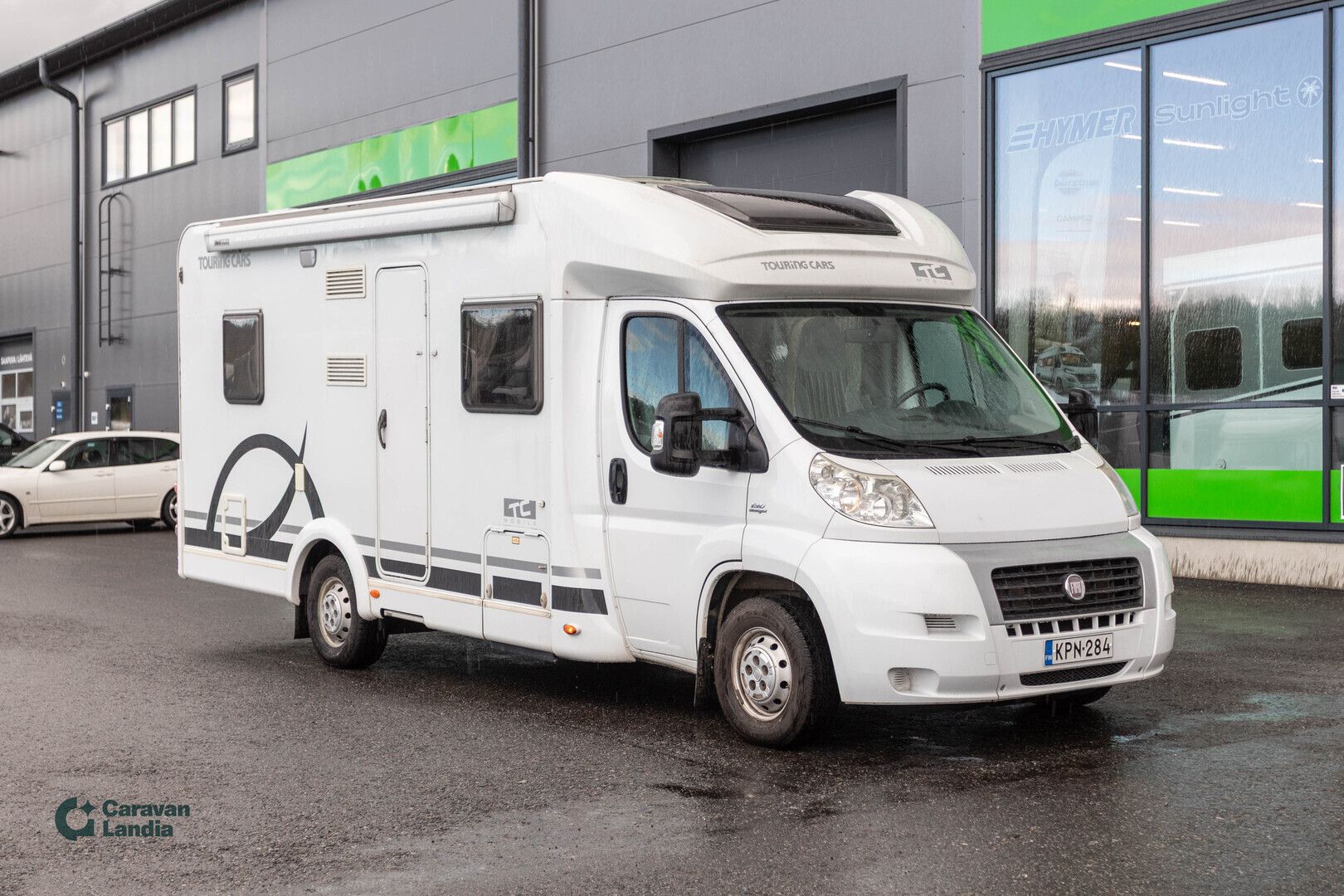 Carado T348 2.3 Mjet 130 hv ** TRUMA-SÄHKÖPATRUUNA, PARIVUODE, LASKUVUODE, MARKIISI **, kuva 1