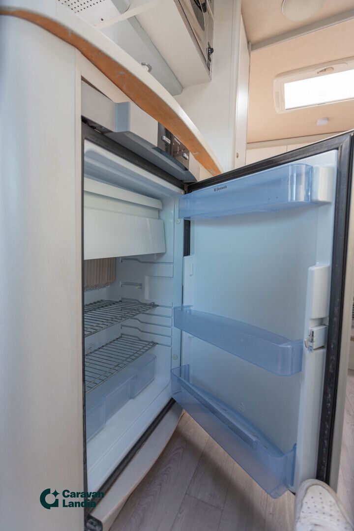 Adria Coral S 660 SL 2.3 Mjet 130hv ** TRUMA, ERILLISVUOTEET, MARKIISI **, kuva 16