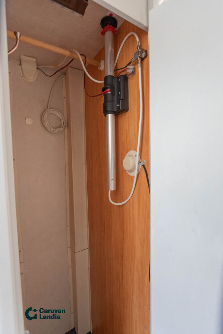 Adria Coral S 660 SL 2.3 Mjet 130hv ** TRUMA, ERILLISVUOTEET, MARKIISI **, kuva 17