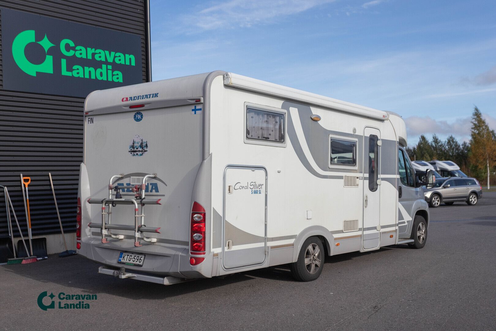 Adria Coral S 660 SL 2.3 Mjet 130hv ** TRUMA, ERILLISVUOTEET, MARKIISI **, kuva 3
